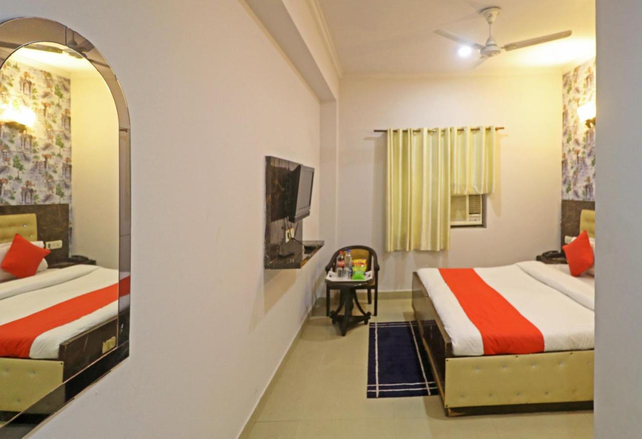 Airport Samara Inn New Delhi Ngoại thất bức ảnh