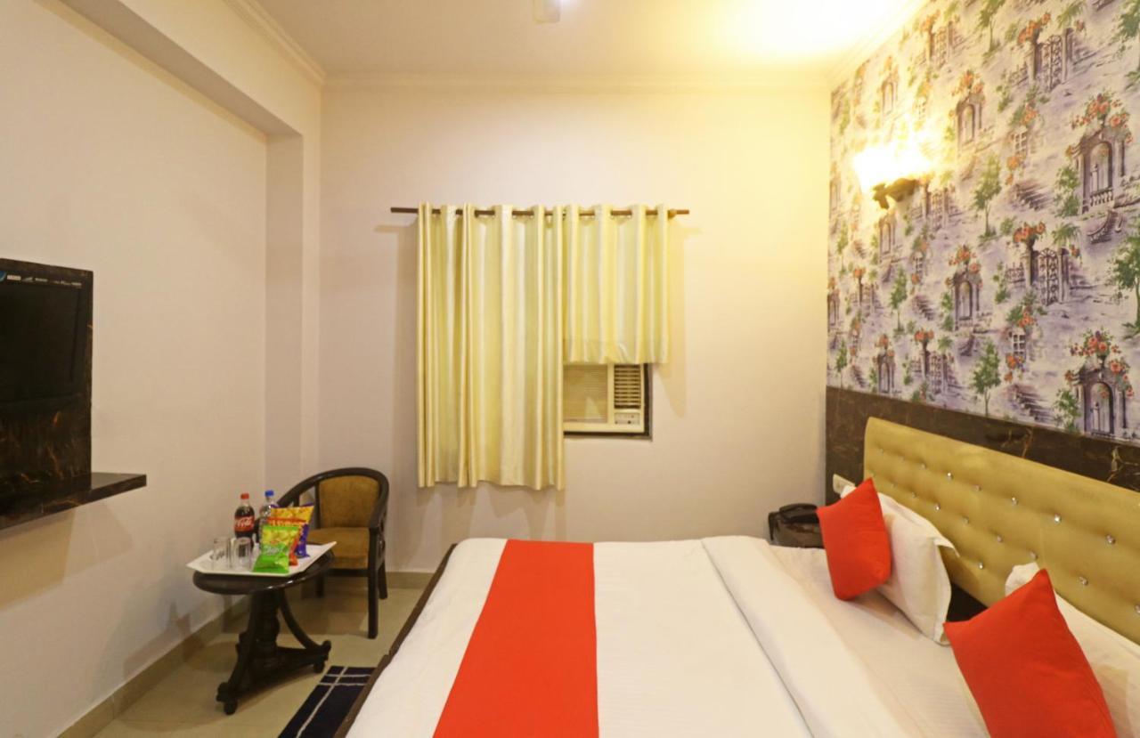 Airport Samara Inn New Delhi Ngoại thất bức ảnh