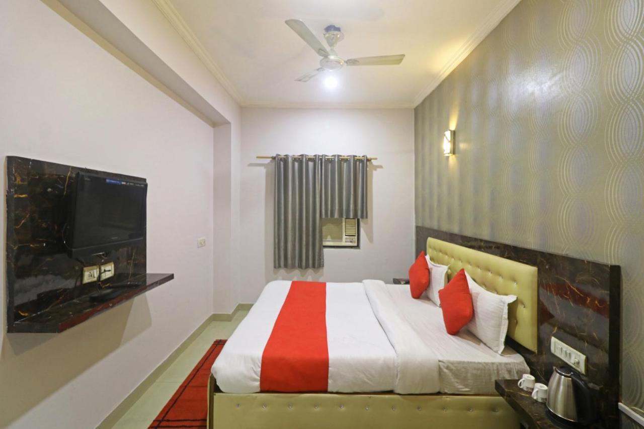 Airport Samara Inn New Delhi Ngoại thất bức ảnh