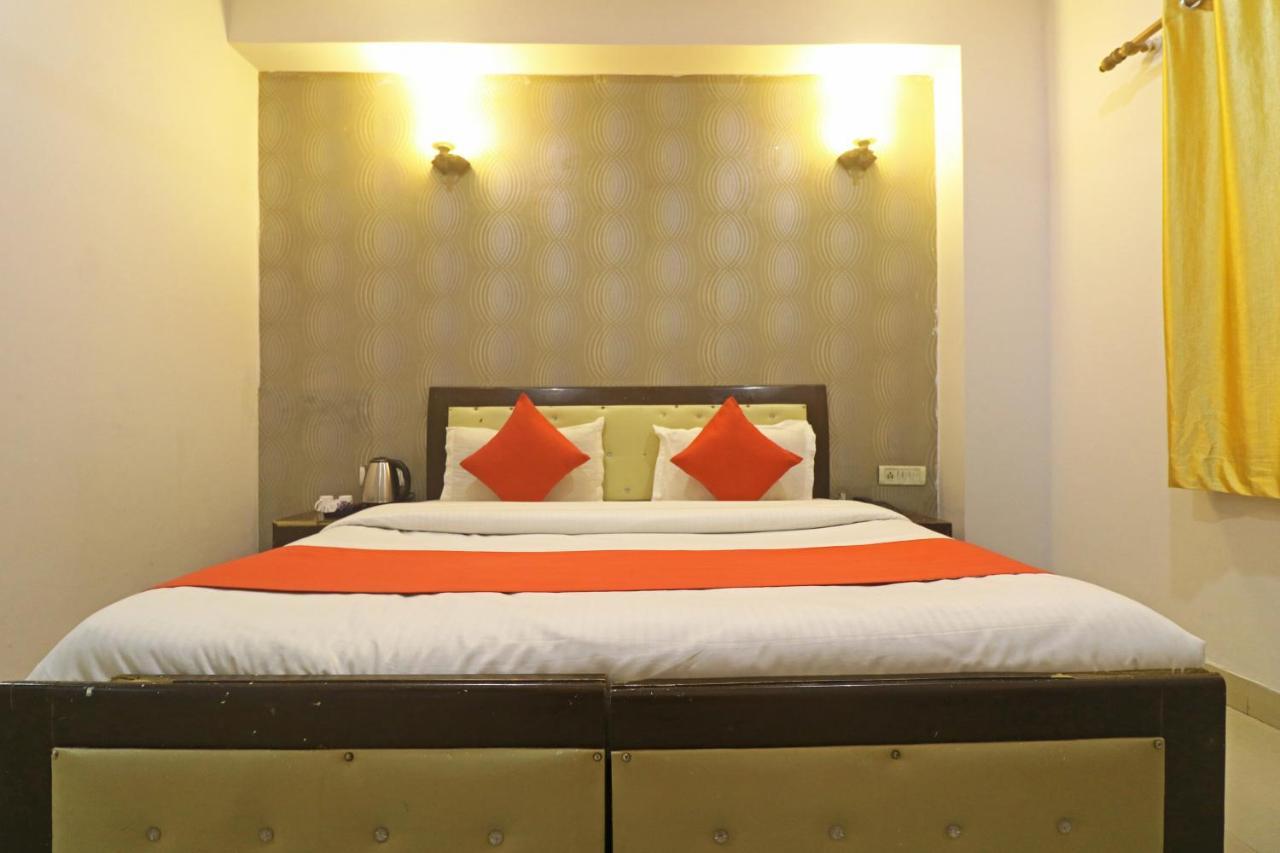 Airport Samara Inn New Delhi Ngoại thất bức ảnh