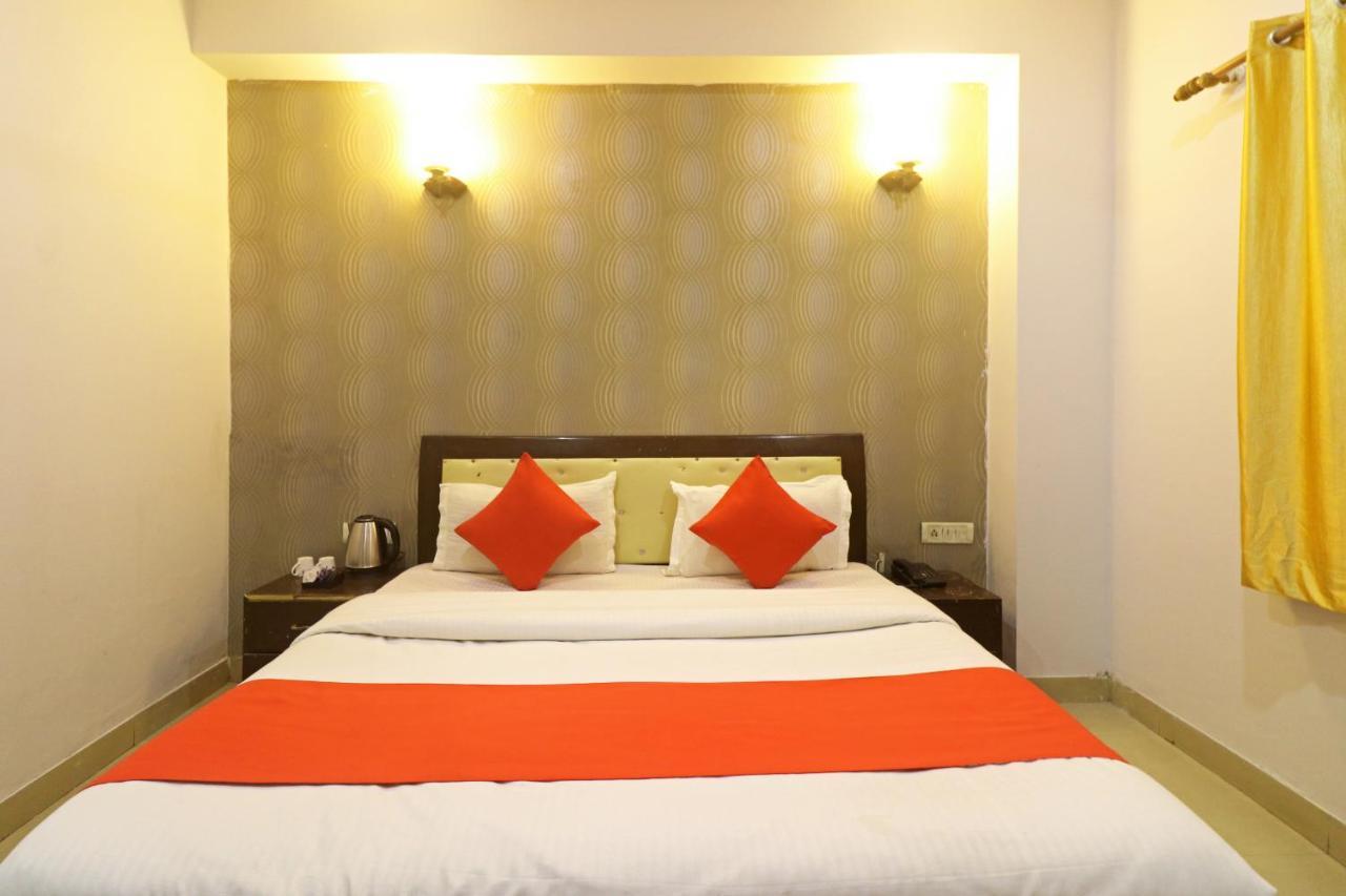 Airport Samara Inn New Delhi Ngoại thất bức ảnh