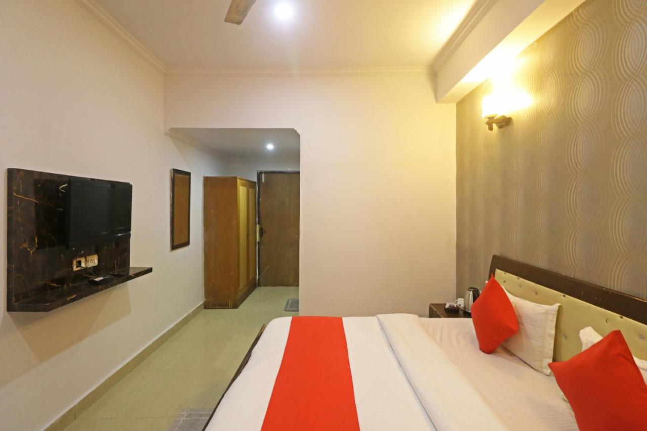 Airport Samara Inn New Delhi Ngoại thất bức ảnh