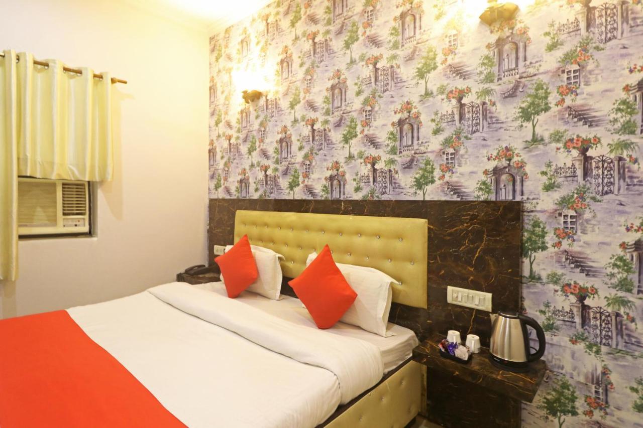 Airport Samara Inn New Delhi Ngoại thất bức ảnh