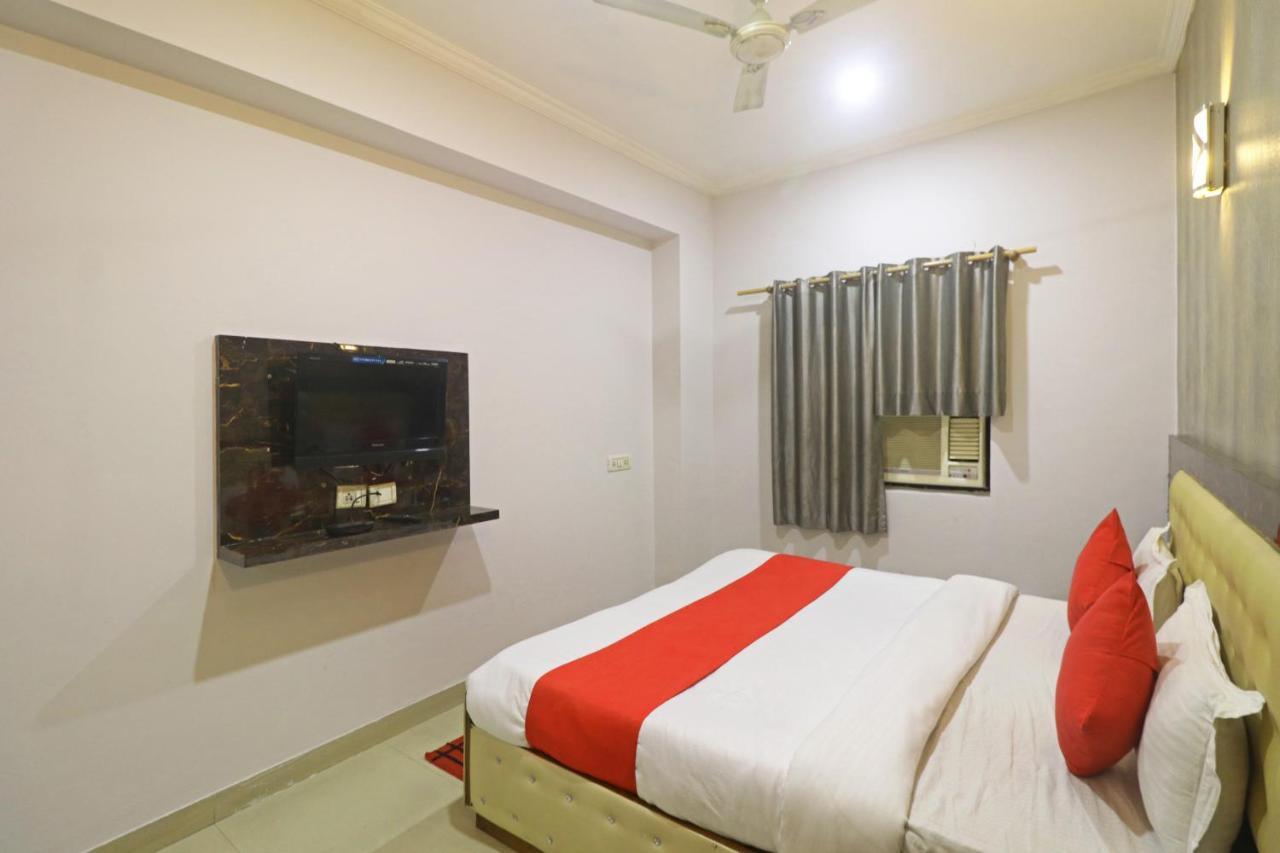 Airport Samara Inn New Delhi Ngoại thất bức ảnh
