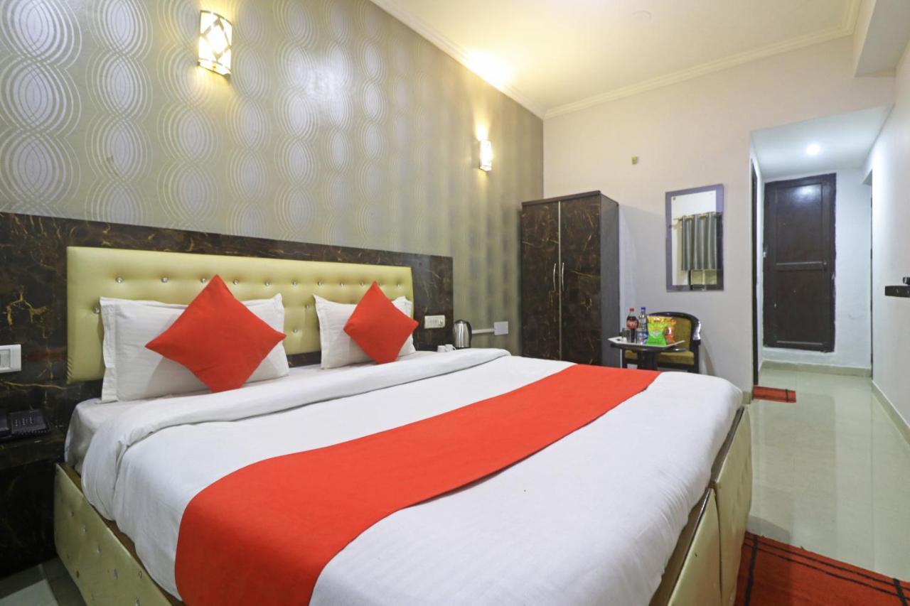 Airport Samara Inn New Delhi Ngoại thất bức ảnh