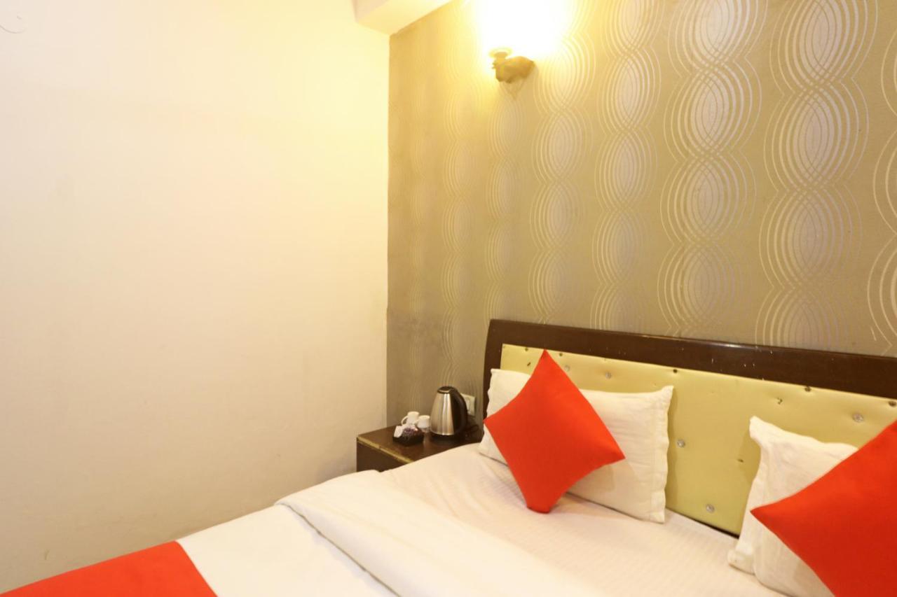 Airport Samara Inn New Delhi Ngoại thất bức ảnh