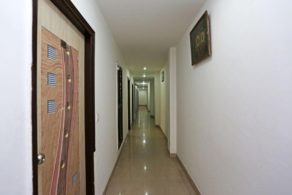 Airport Samara Inn New Delhi Ngoại thất bức ảnh