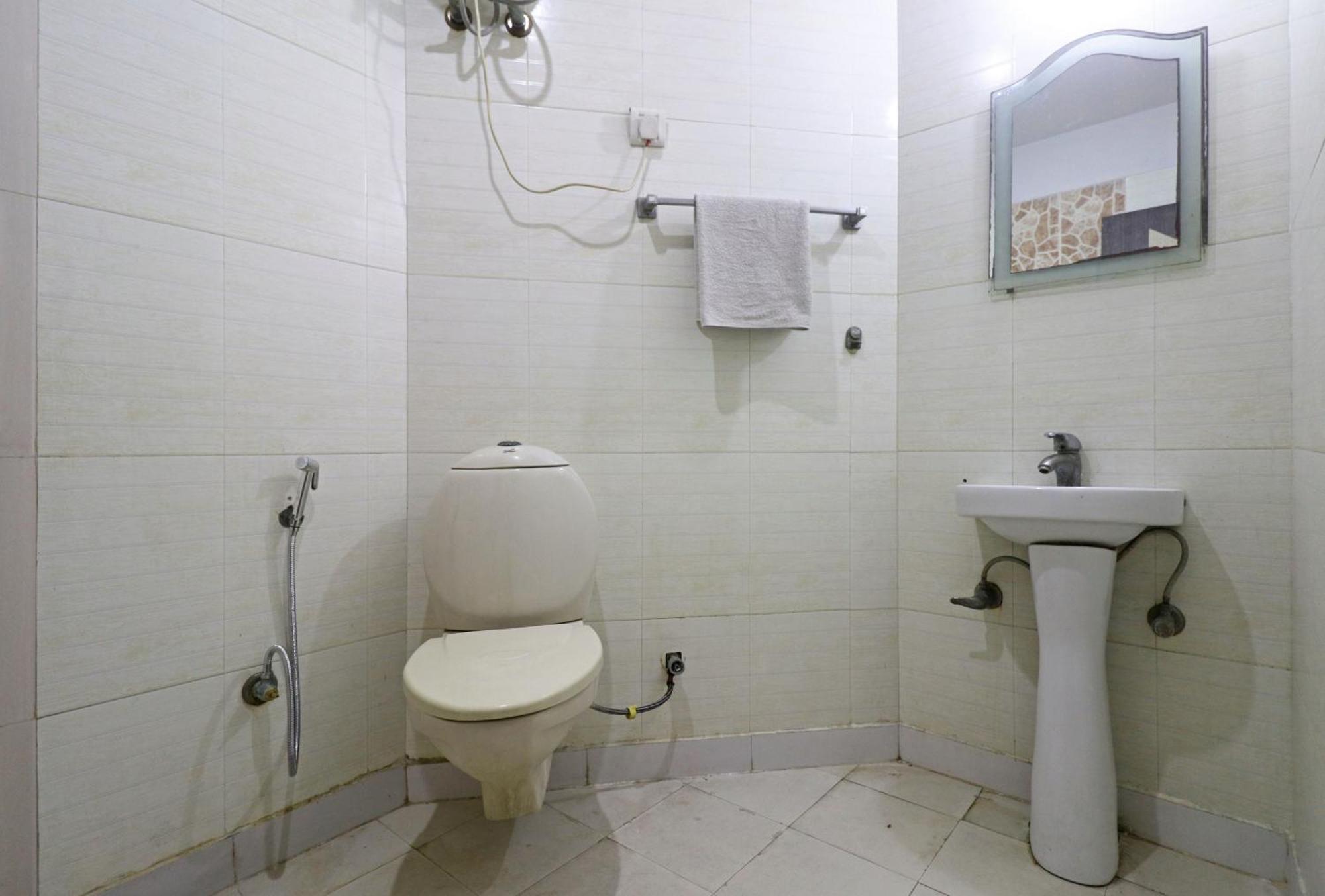 Airport Samara Inn New Delhi Ngoại thất bức ảnh