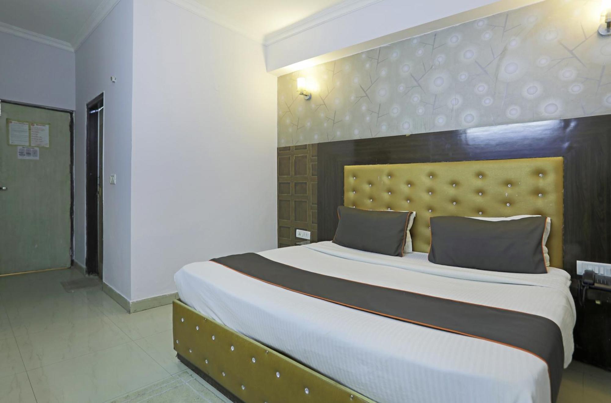 Airport Samara Inn New Delhi Ngoại thất bức ảnh