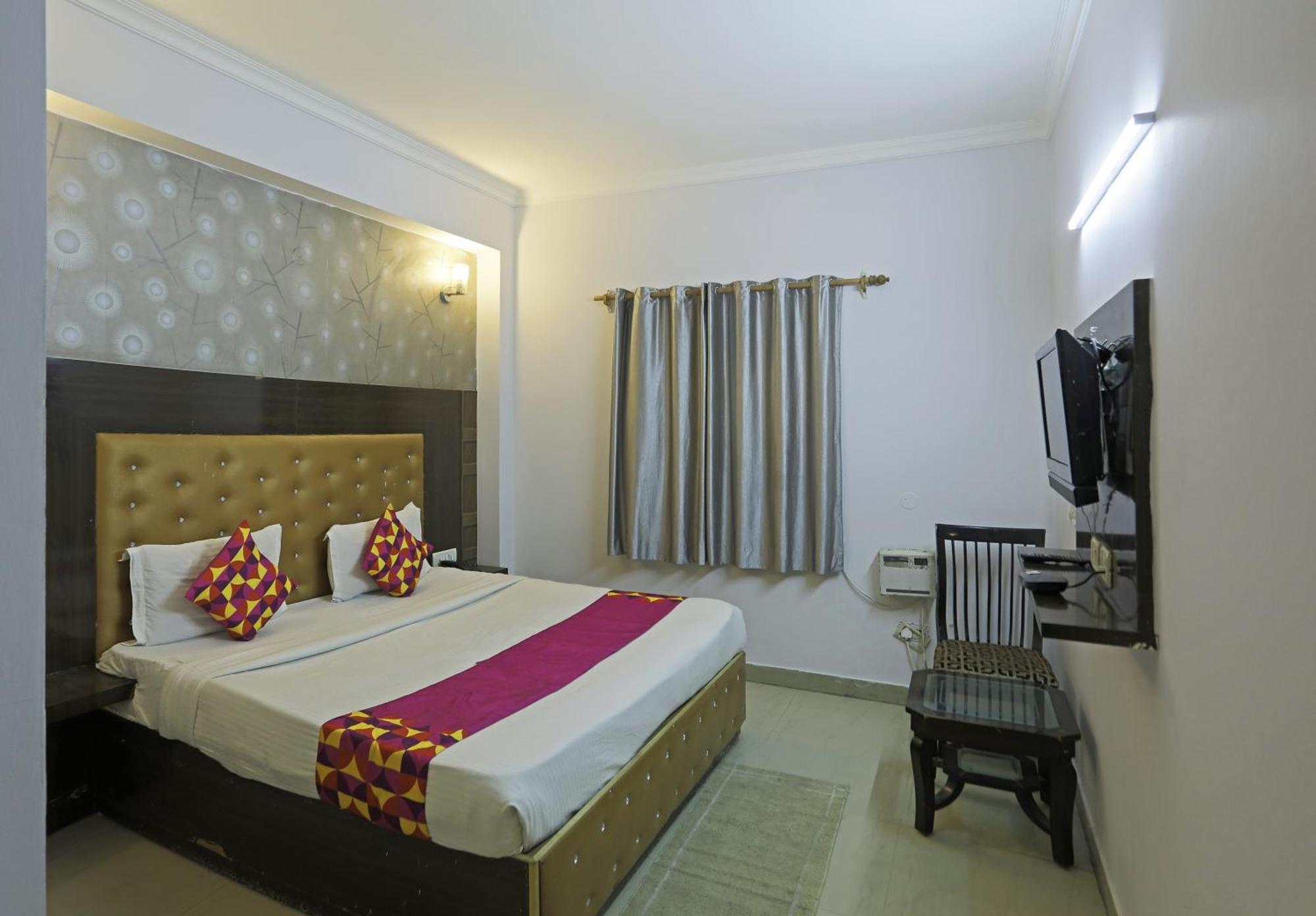 Airport Samara Inn New Delhi Ngoại thất bức ảnh