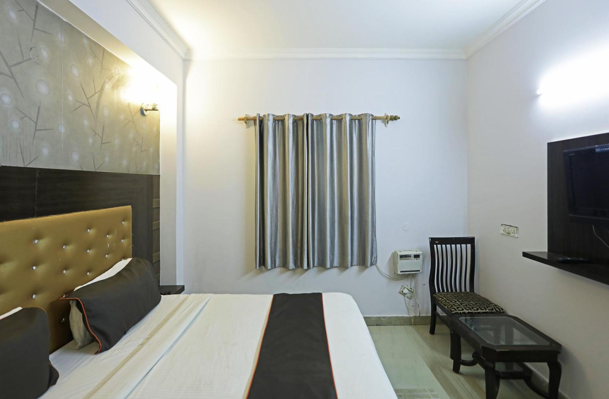 Airport Samara Inn New Delhi Ngoại thất bức ảnh